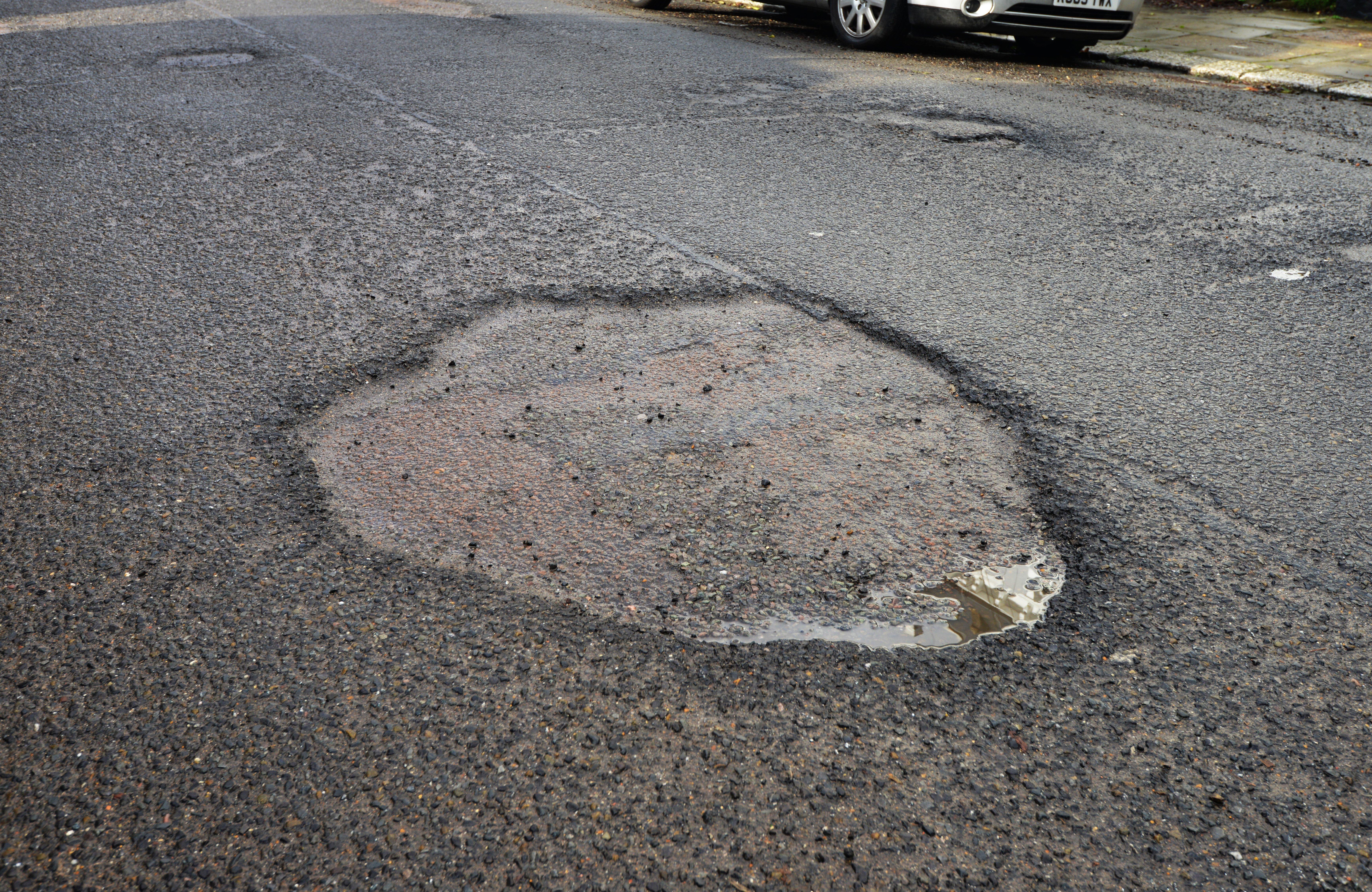 Potholes: Pevensey Road, St Leonards SUS-200127-135538001