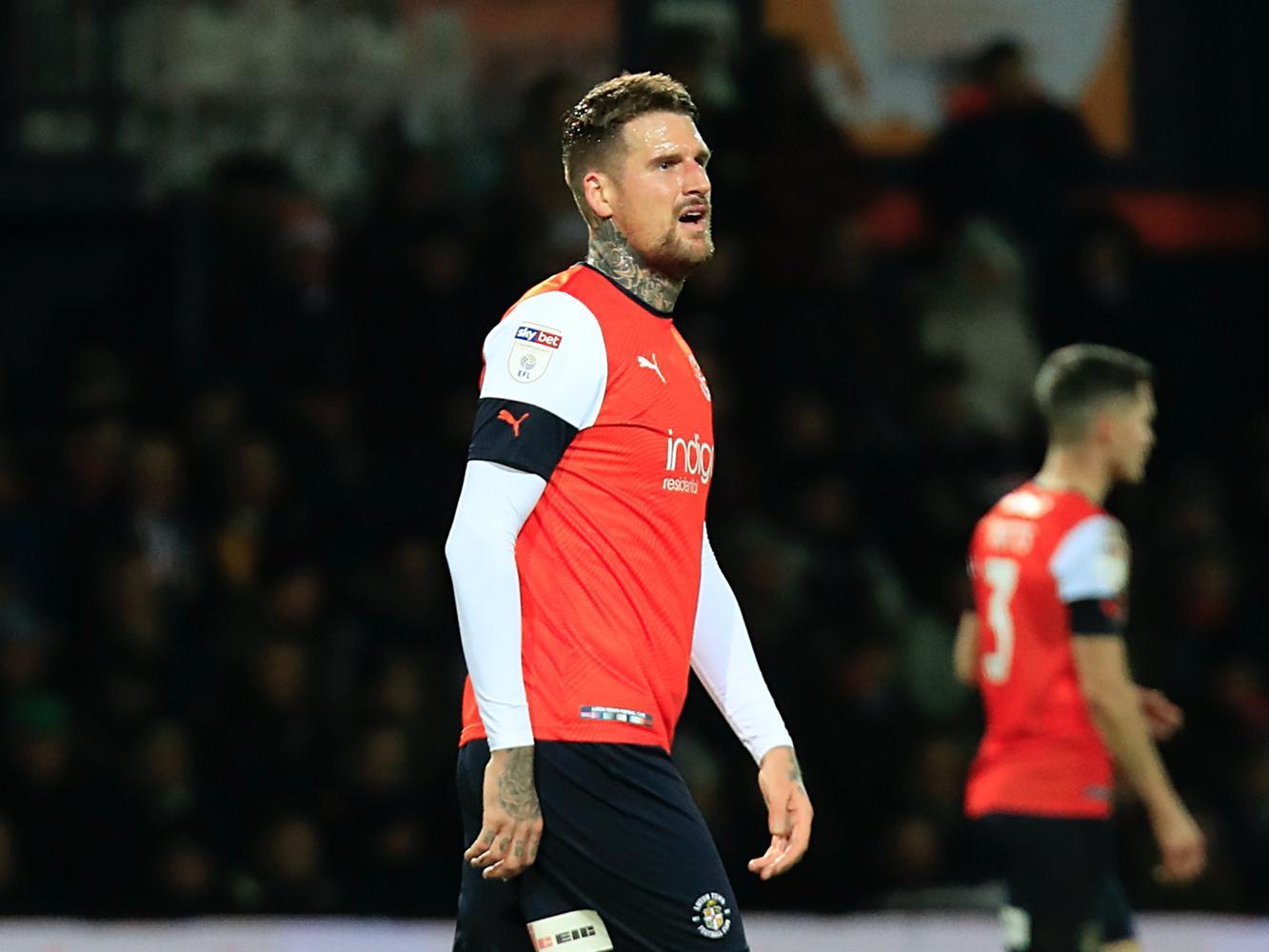 Made some good interventions when Derby put the ball into dangerous areas, able to limit the Rams' clear-cut chances. Dragged out of position a few times for the goals, but the much-needed win will do wonders.