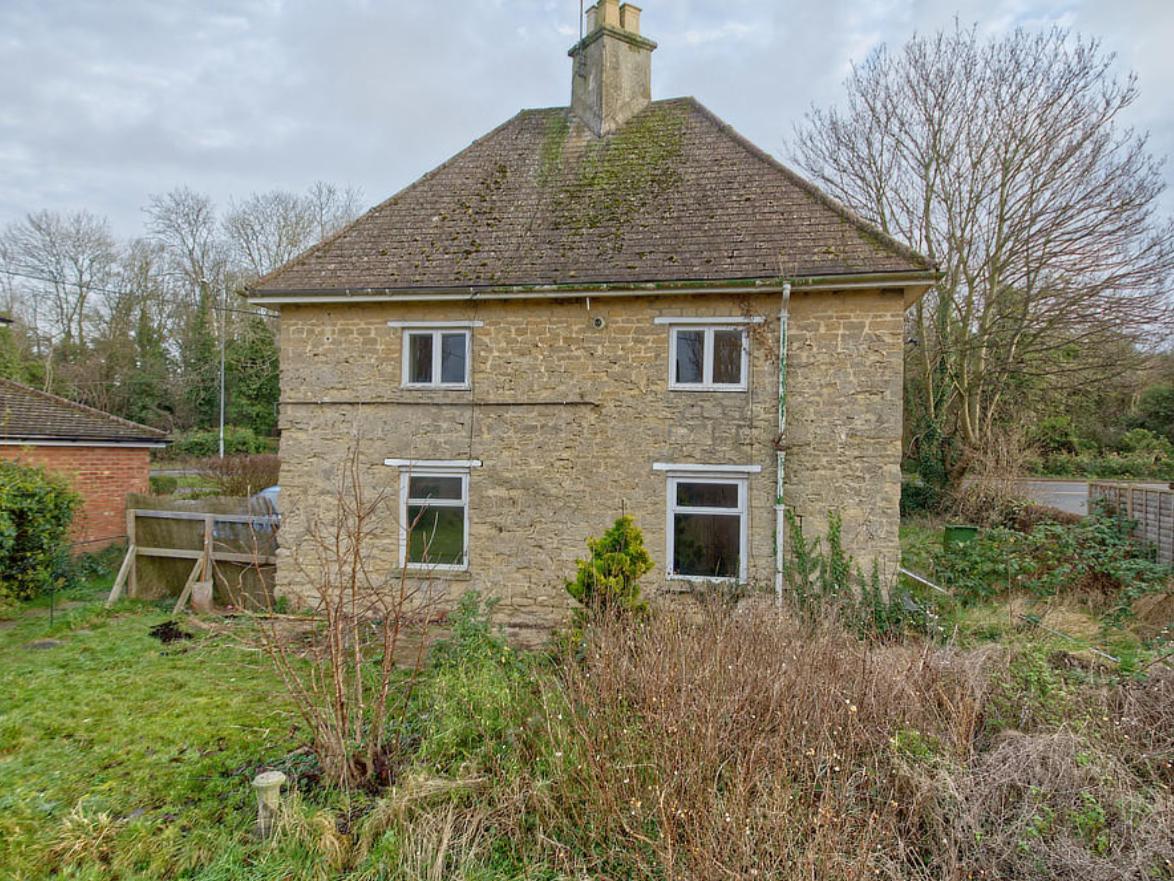 Stone-built, a huge garden, a workshop and within walking distance of Wicksteed Park. This little house needs more than a lick of paint but its a steal at 250,000.