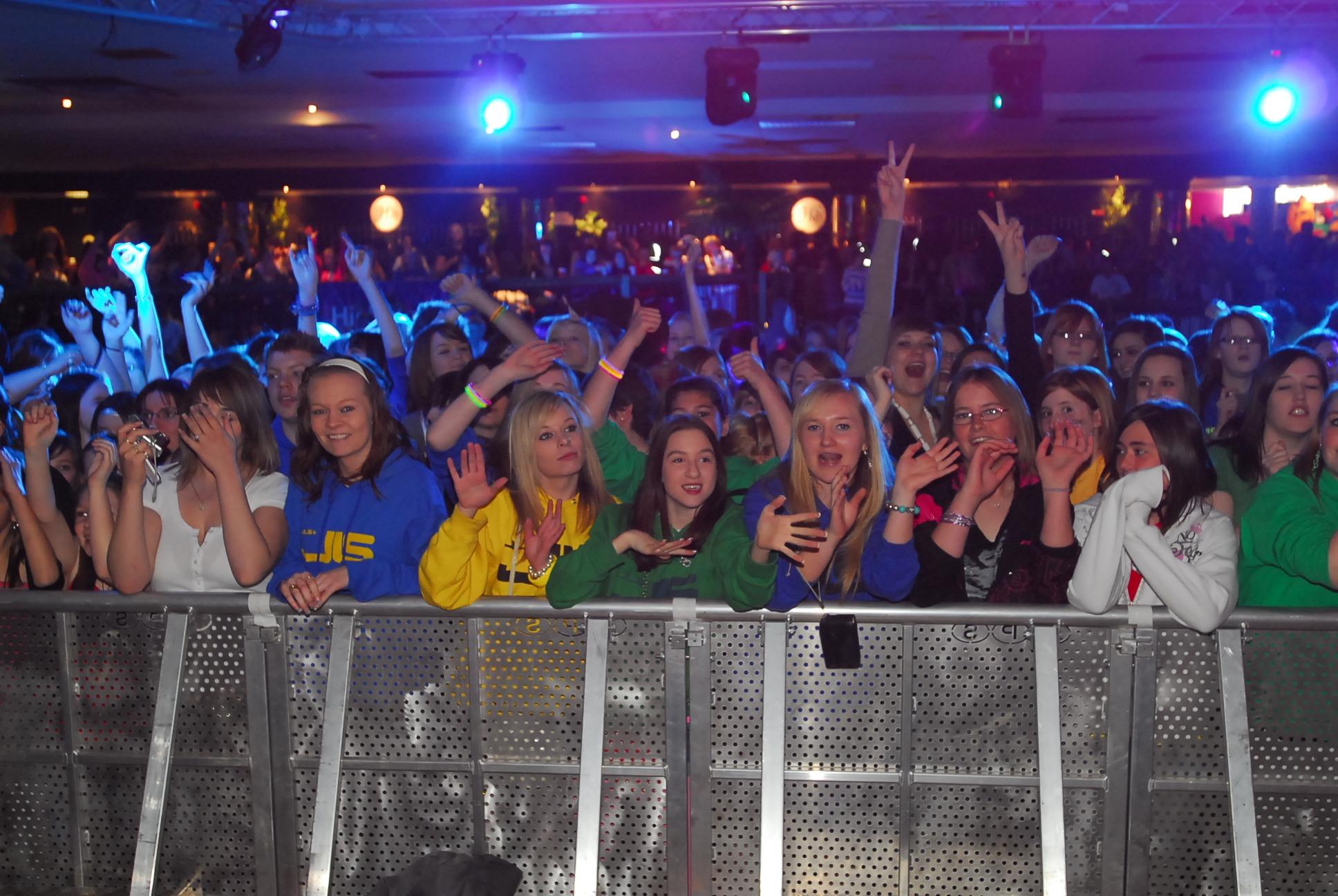 JLS under 18s gig at Club Metro, Peterborough. Crowds
