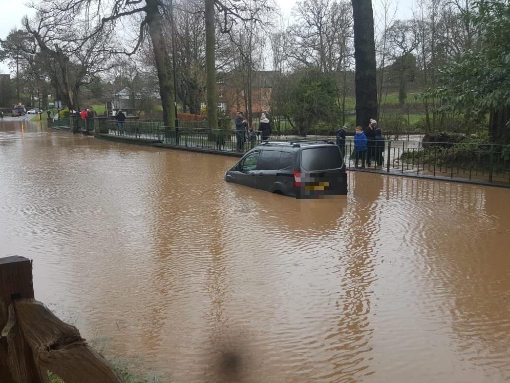 Flood at the ford in Kenilworth (photo by Ken McConomy via Twitter)