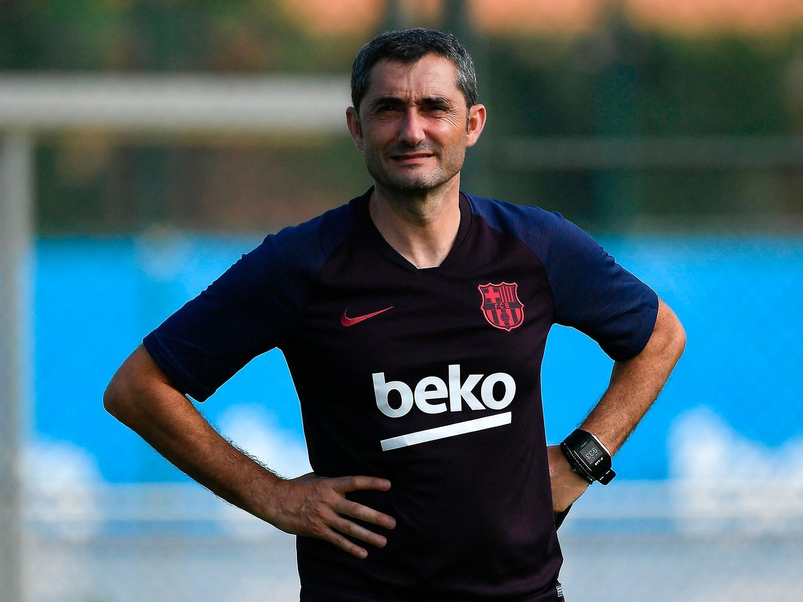 After winning the Champions League again in 2022, Klopp left for Barcelona. Ernesto Valverde moved in the opposition direction, won the Champions League in 2023, and then led an invincible league title win in 2024! Superb.